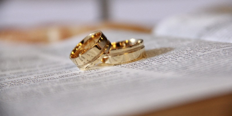 images: Wedding rings